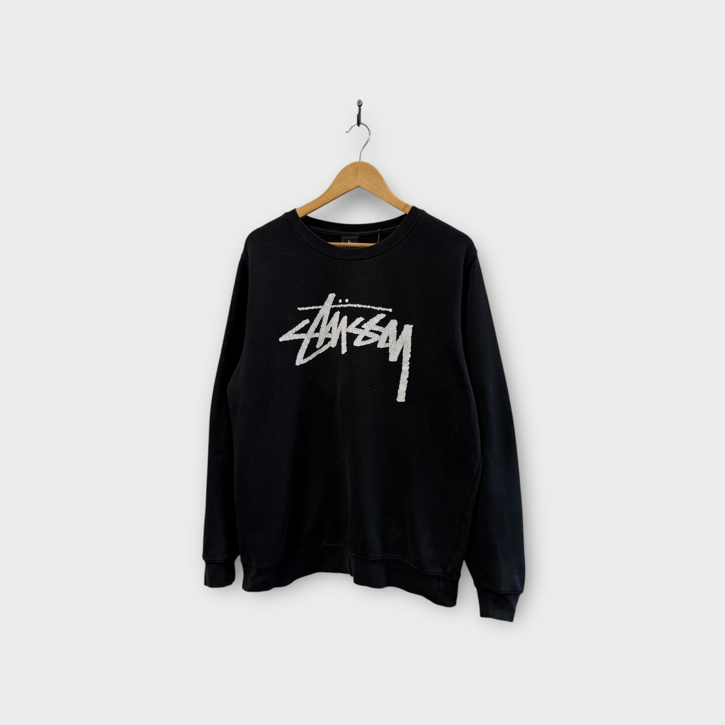 Sweat Stussy noir big front logo - L