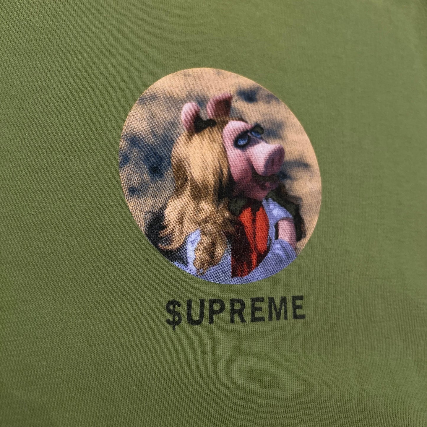 T-shirt Supreme " Miss Piggy Moss" Vert - L