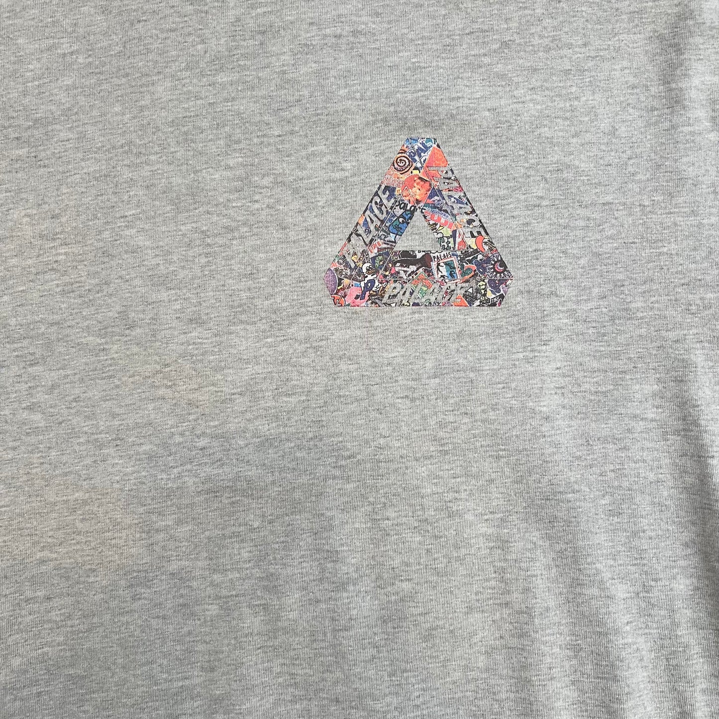 Tri Sticker T-shirt Palace Gris - M