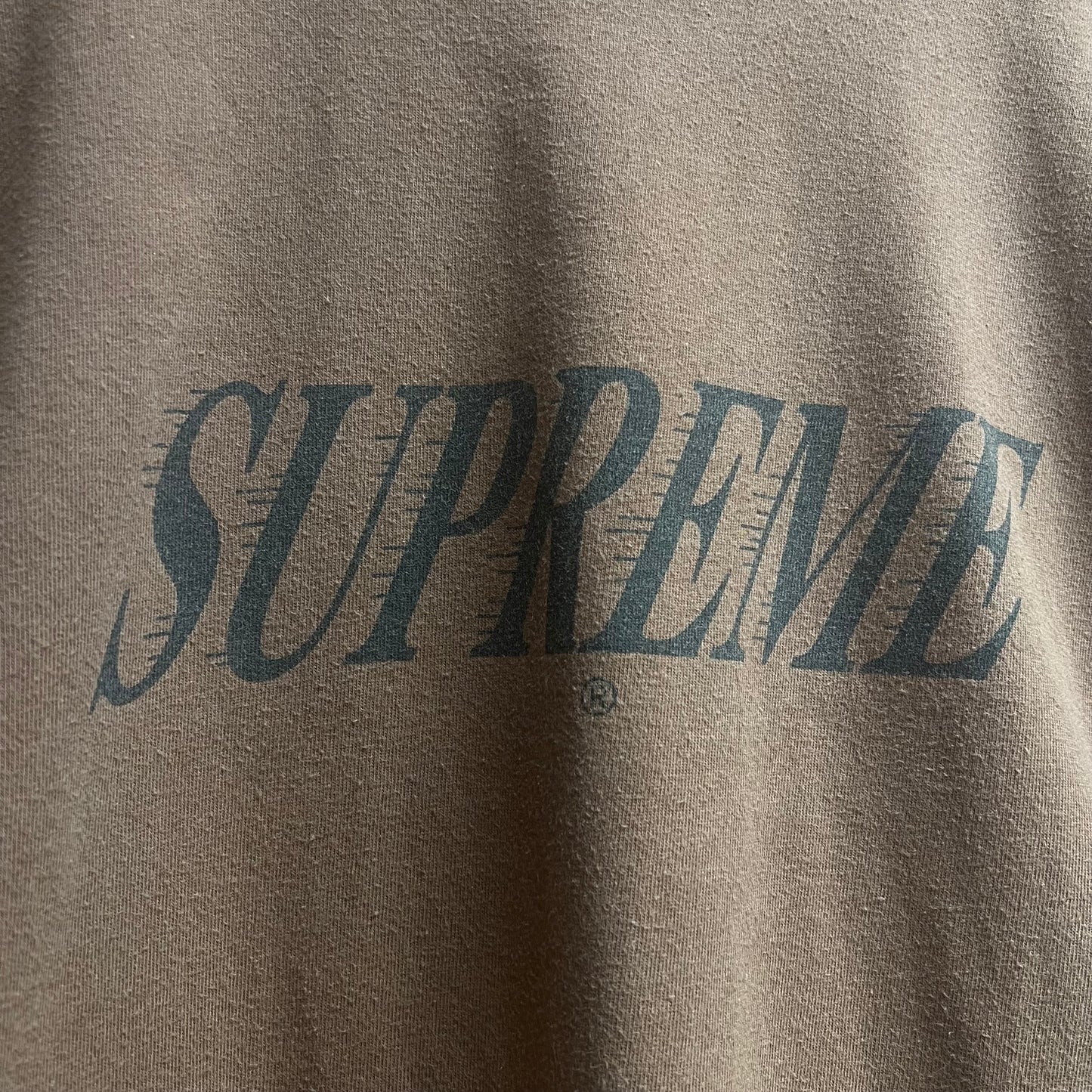 T-shirt Supreme marron - XL