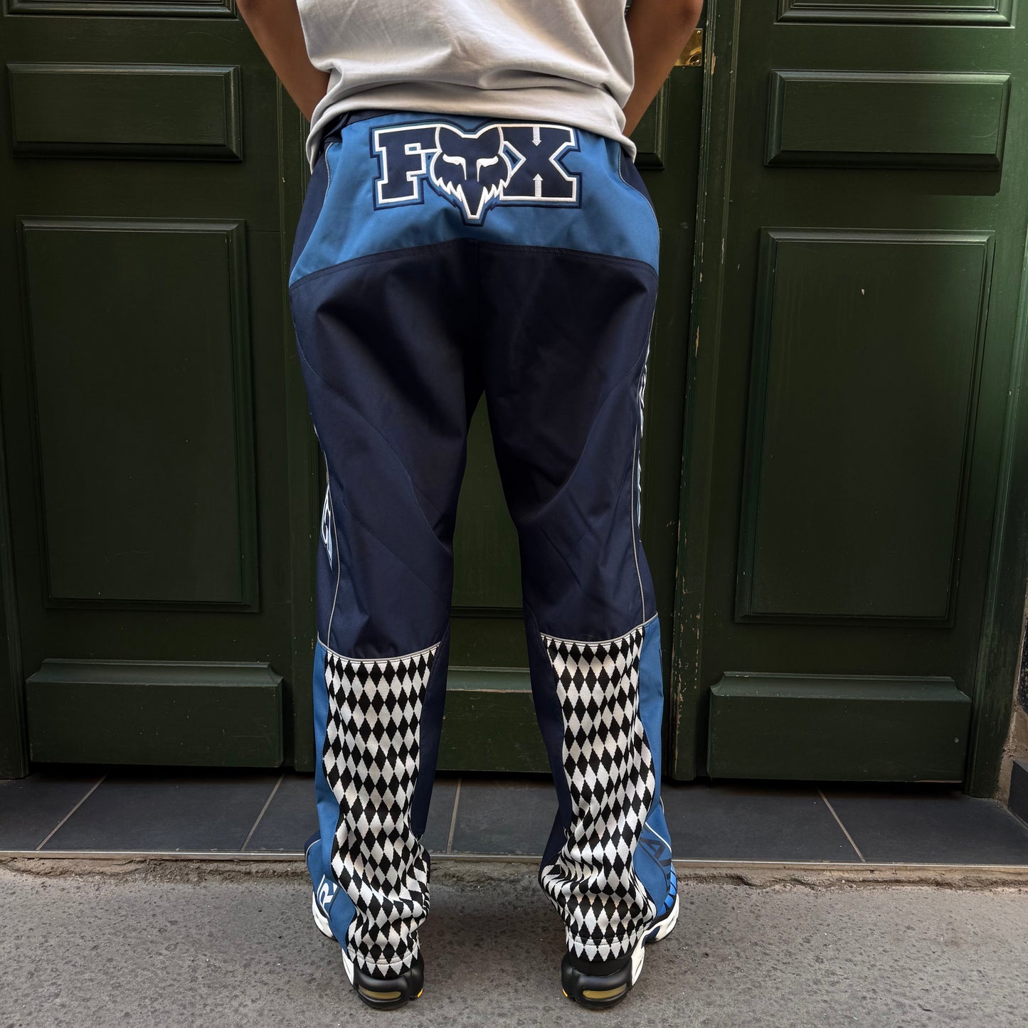 Pants Supreme x Fox - W34 FR44