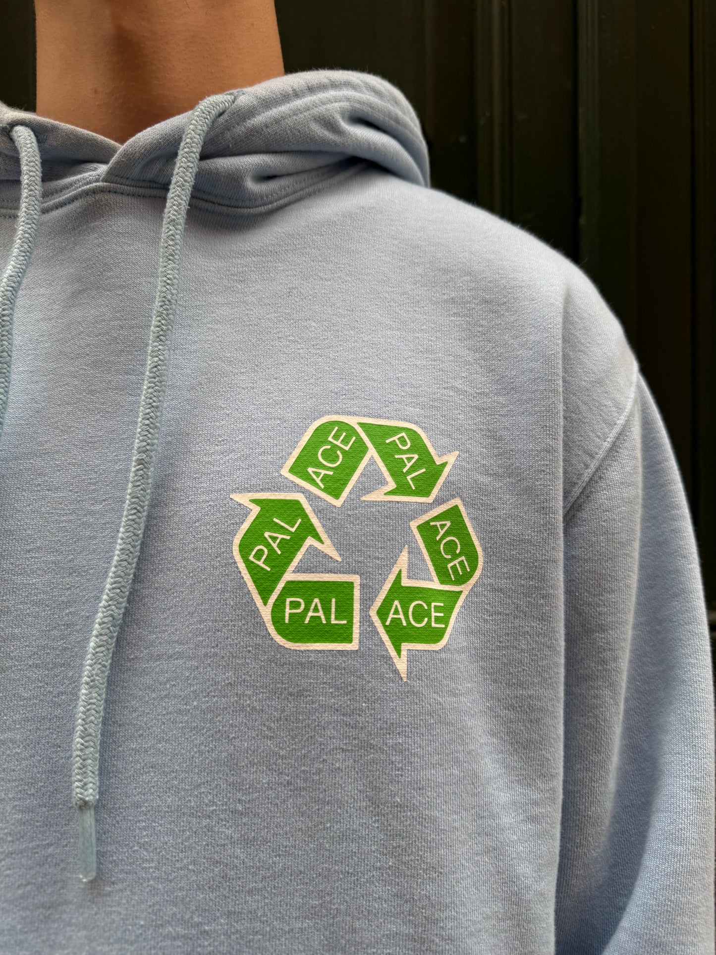 Hoodie Palace "P-cycle hood" bleu - M
valeur 300€