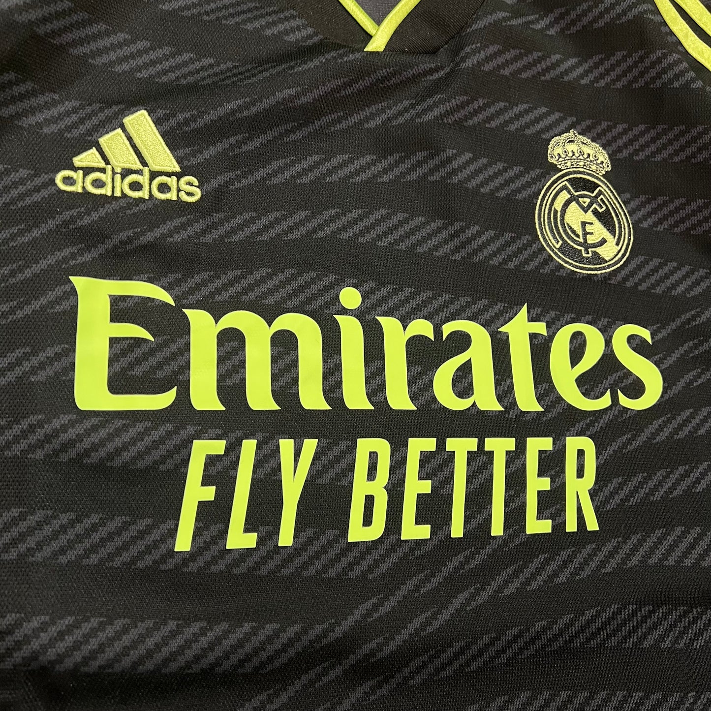 Maillot Real Madrid Noir Et Jaune - L (2022-2023)