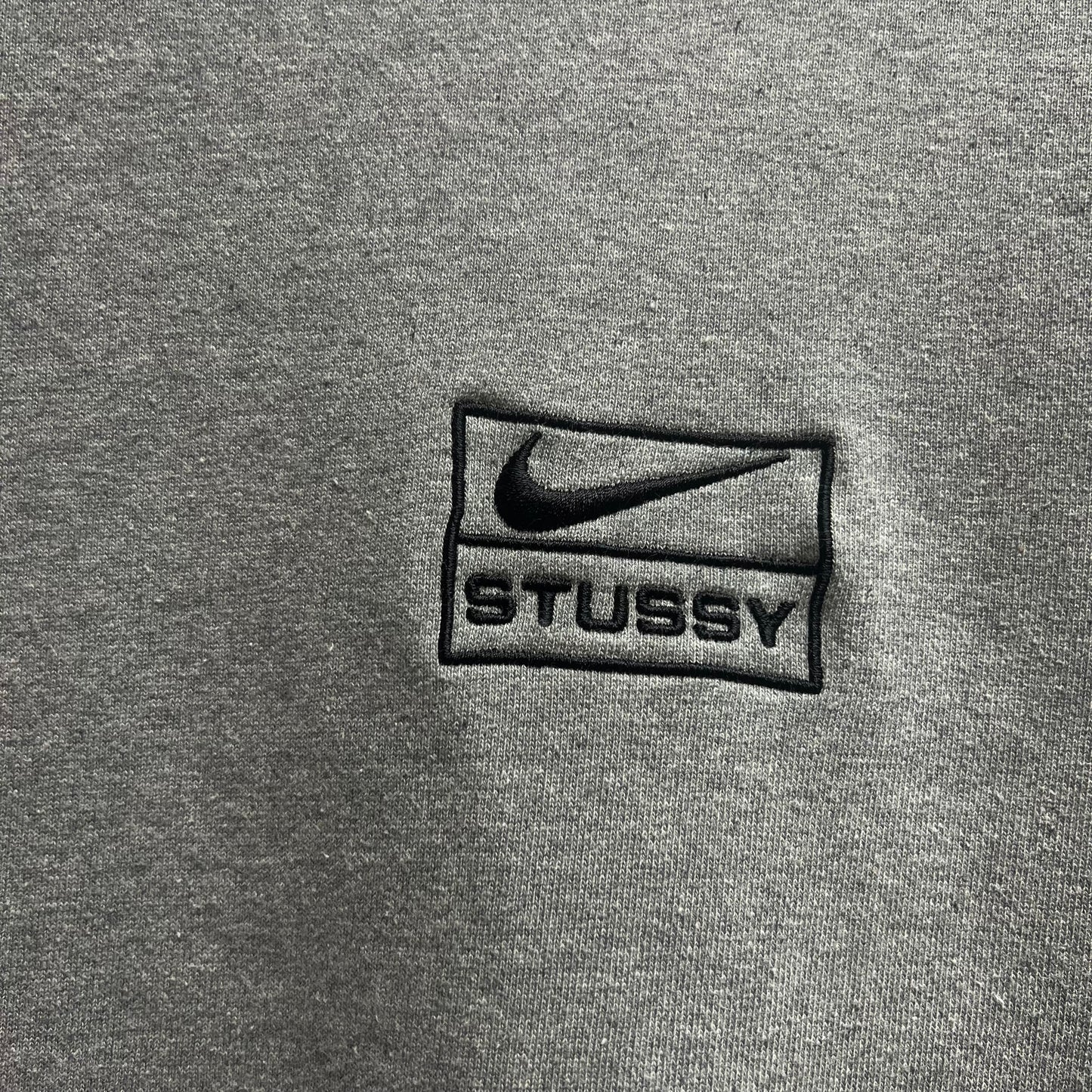 Sweat gris Nike Stussy - XL
