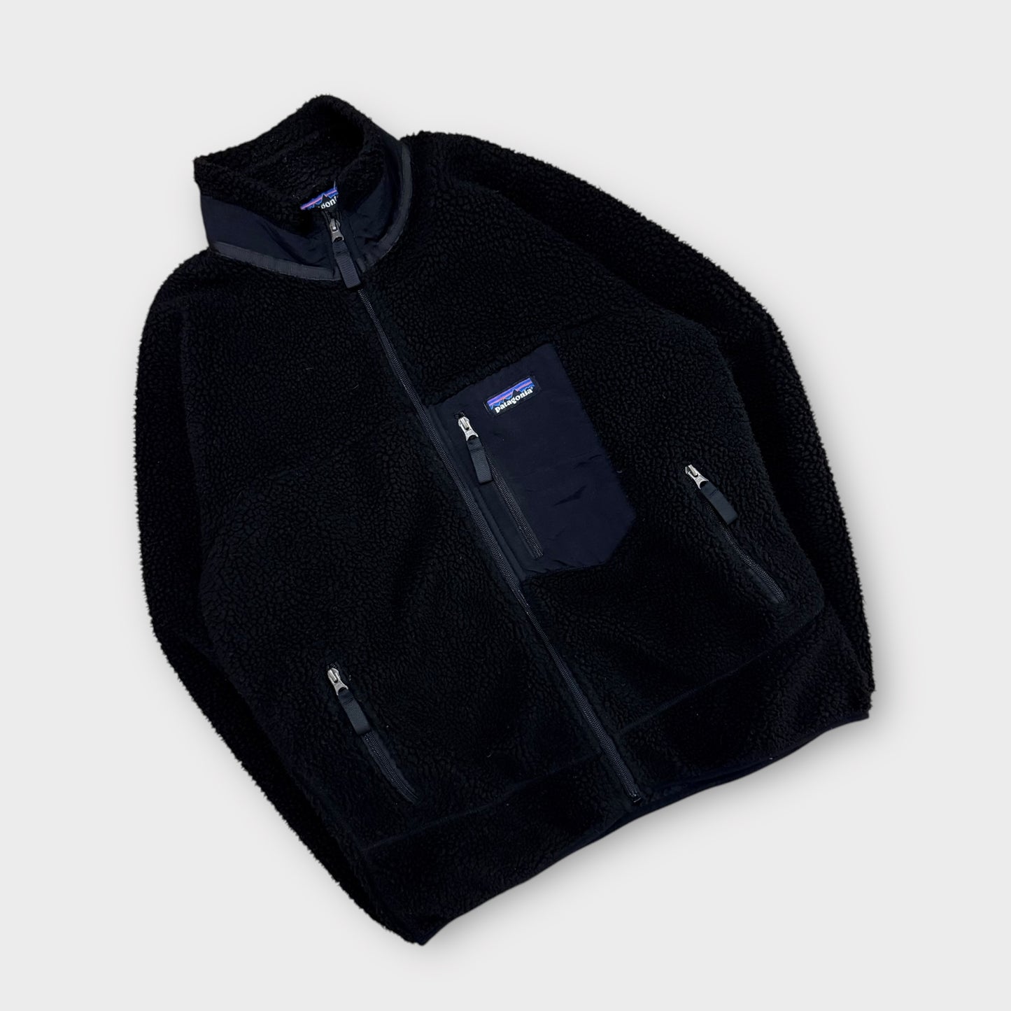 Sherpa Patagonia noir