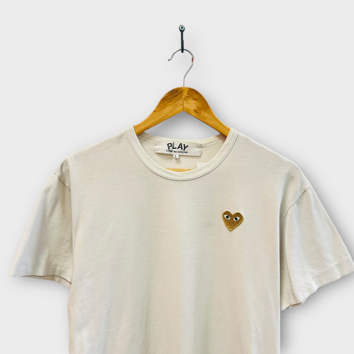 T-shirt CDG blanc brodé doré - L
(taché)