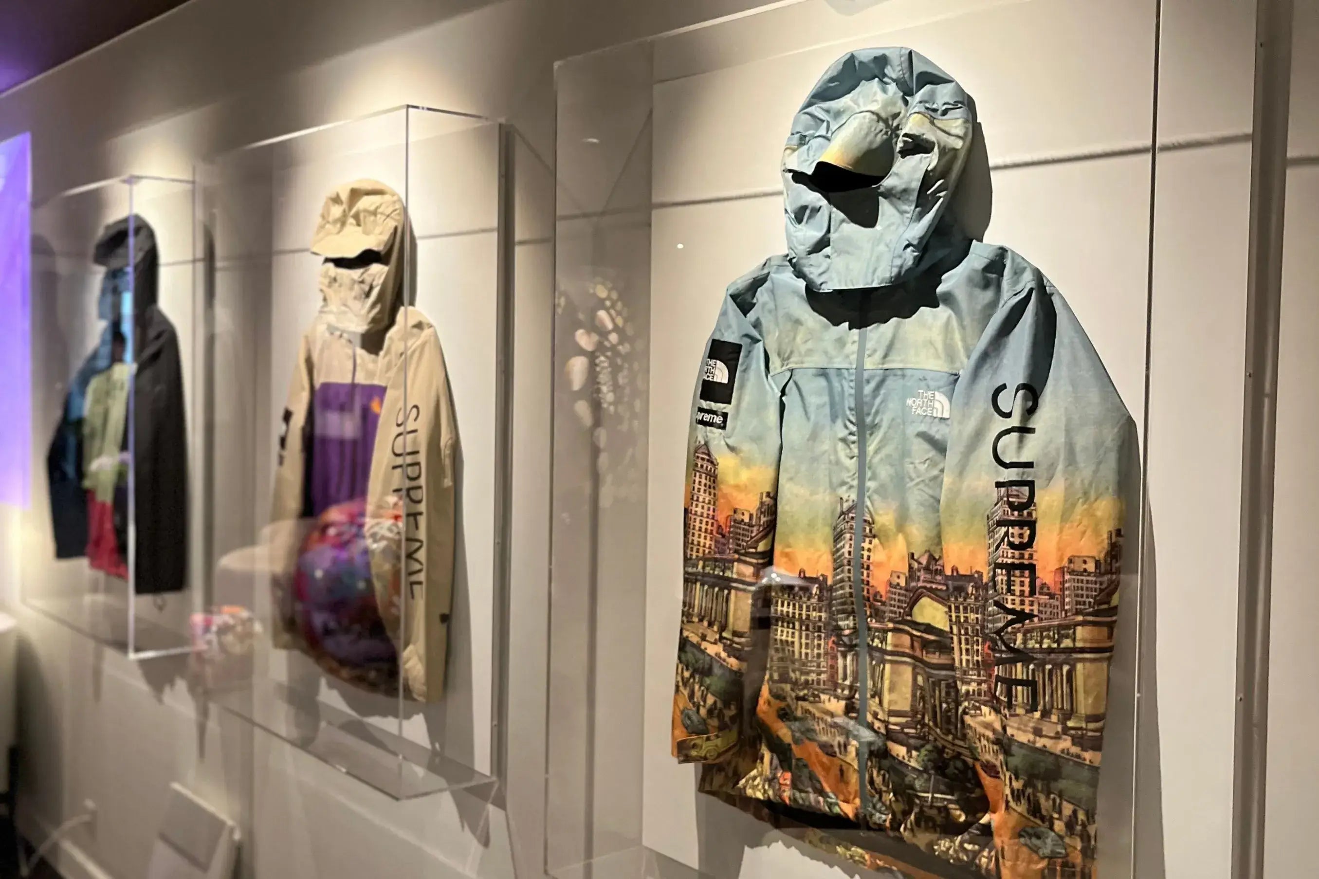Sélection Supreme | La Bonne Tenue friperie Image