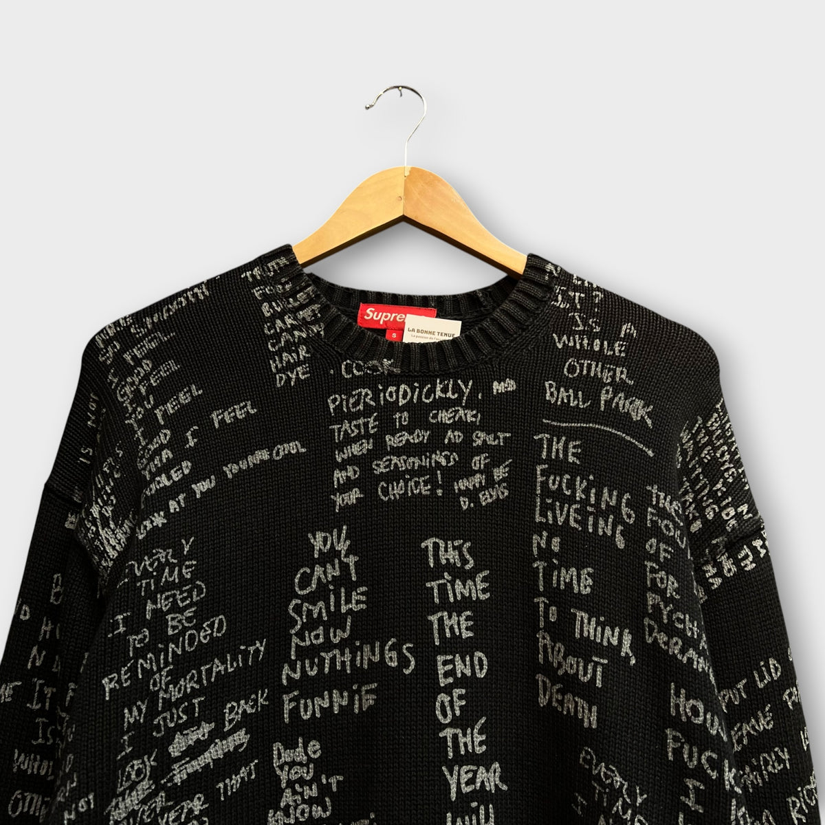 Pull Supreme Noir - S