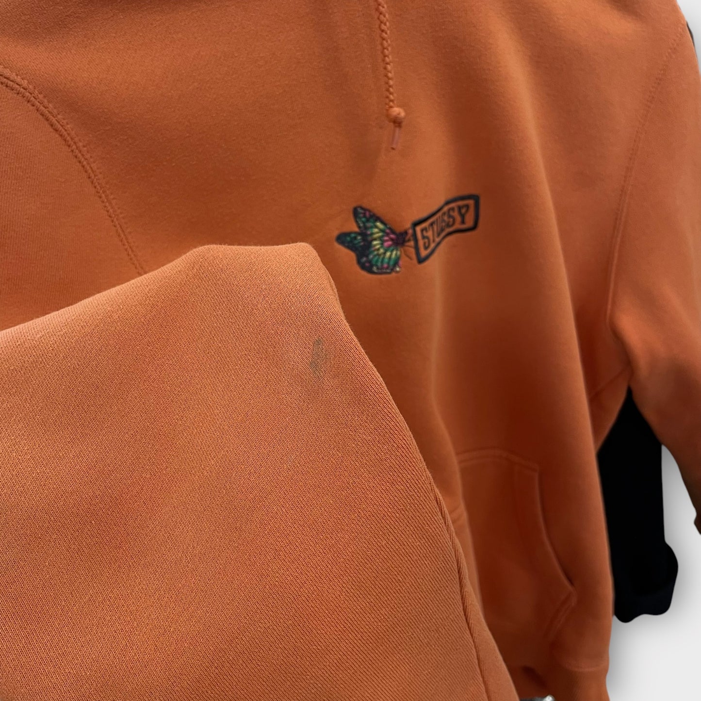 Hoodie Stussy butterfly brodé orange - S