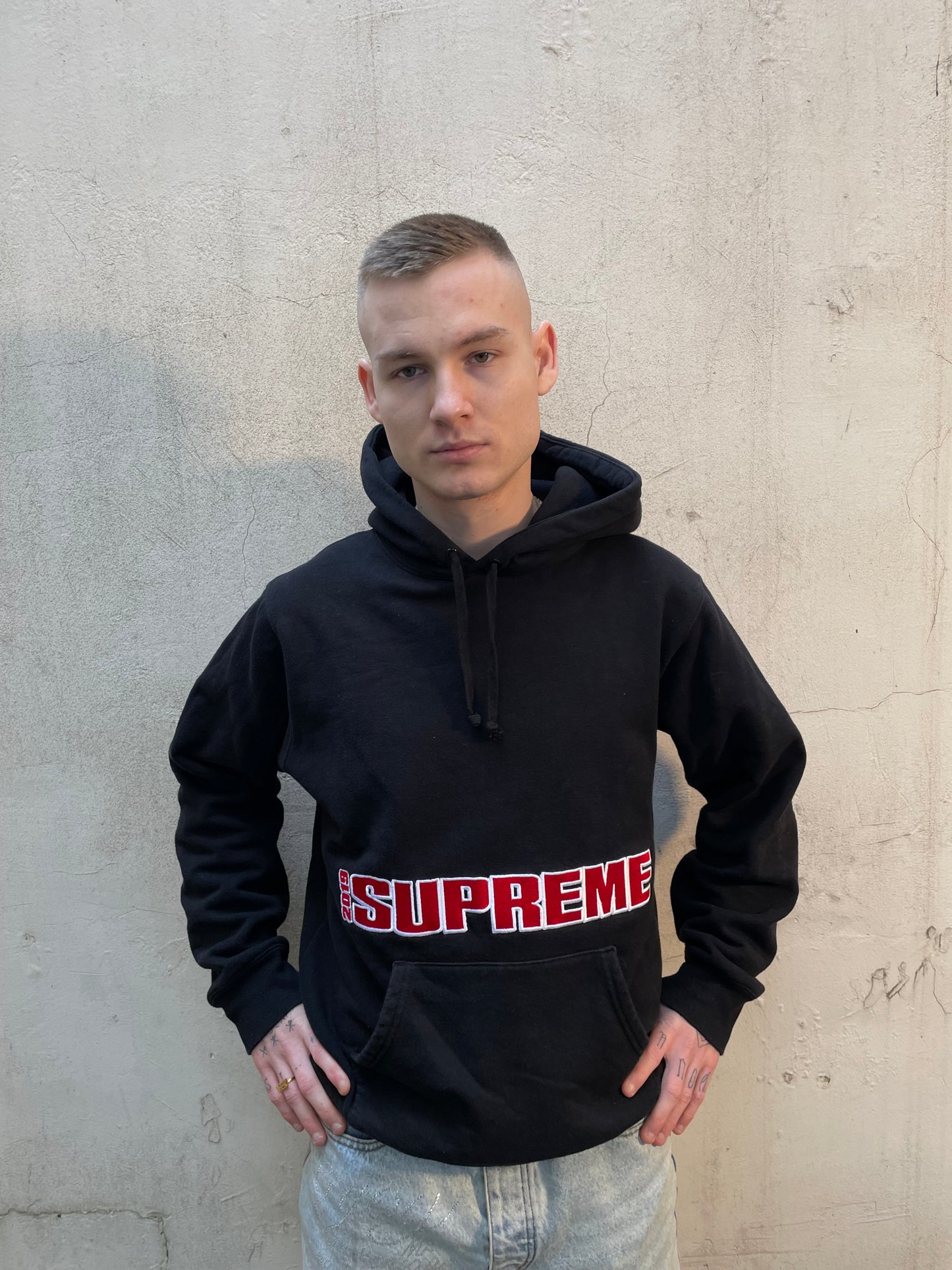 Hoodie Supreme noir "Blockbuster" 2019 - M