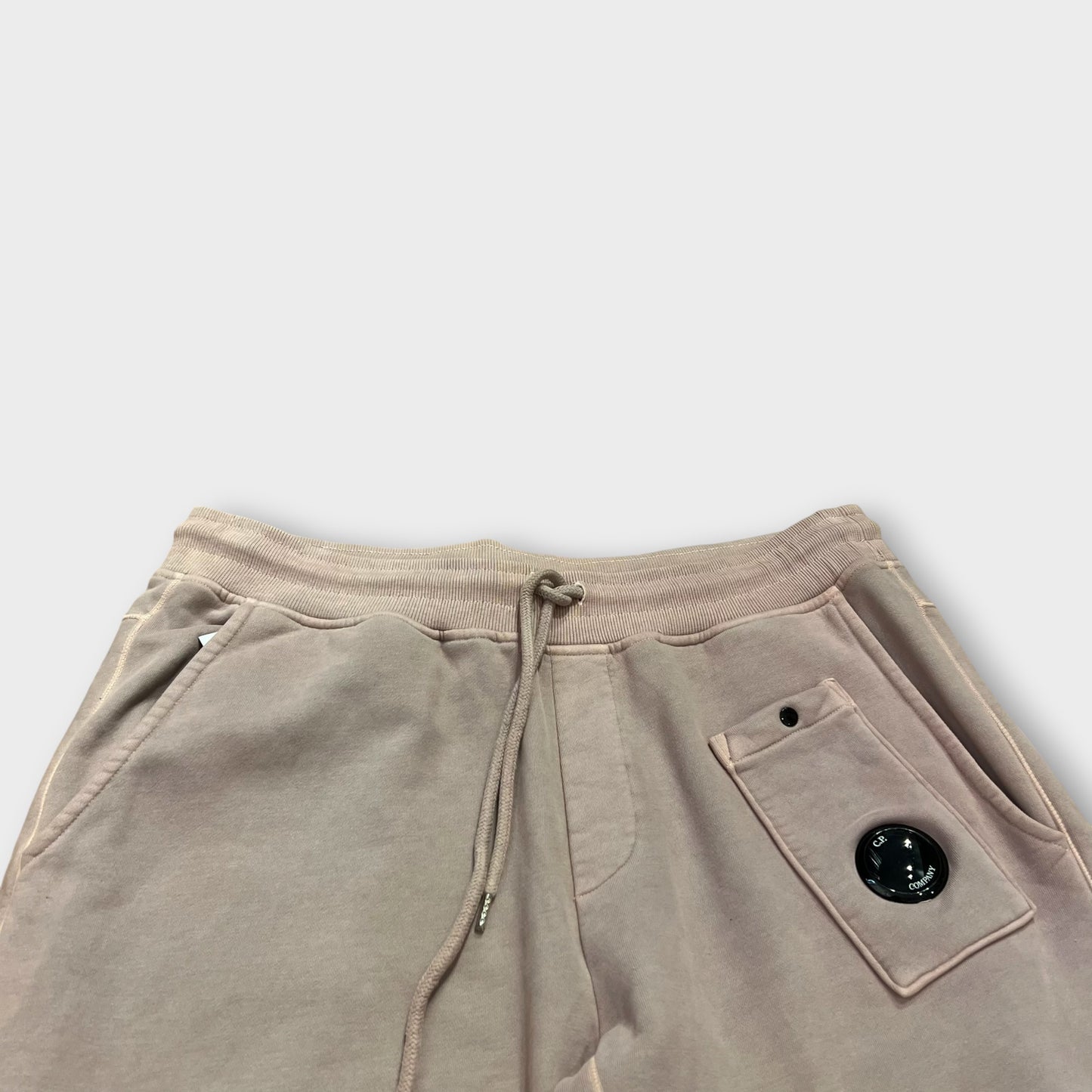 Short CP Company rose - L
