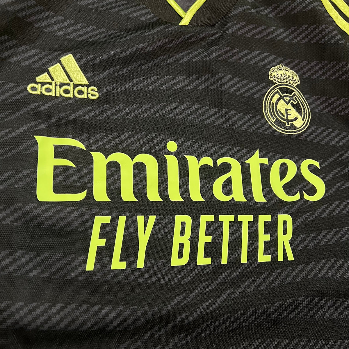 Maillot Real Madrid Noir Et Jaune - L  (2022-2023)