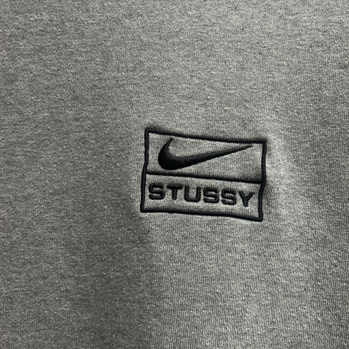 Sweat gris Nike Stussy - XL