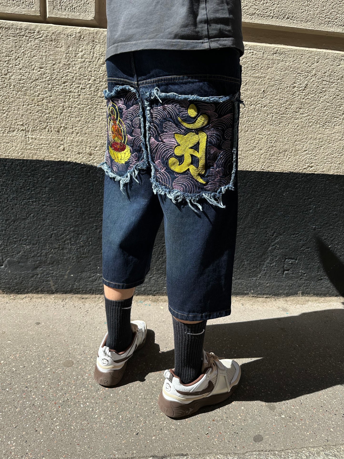 Mystery Box Short / Jort Brodé