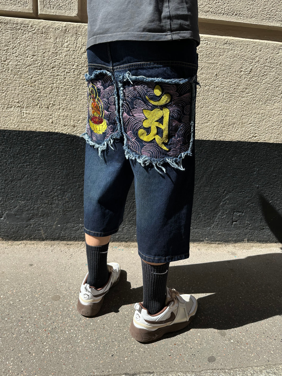Mystery Box Short / Jort Brodé