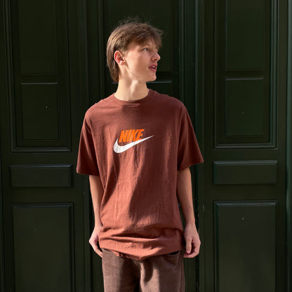 Brown Nike vintage 00's t-shirt - l