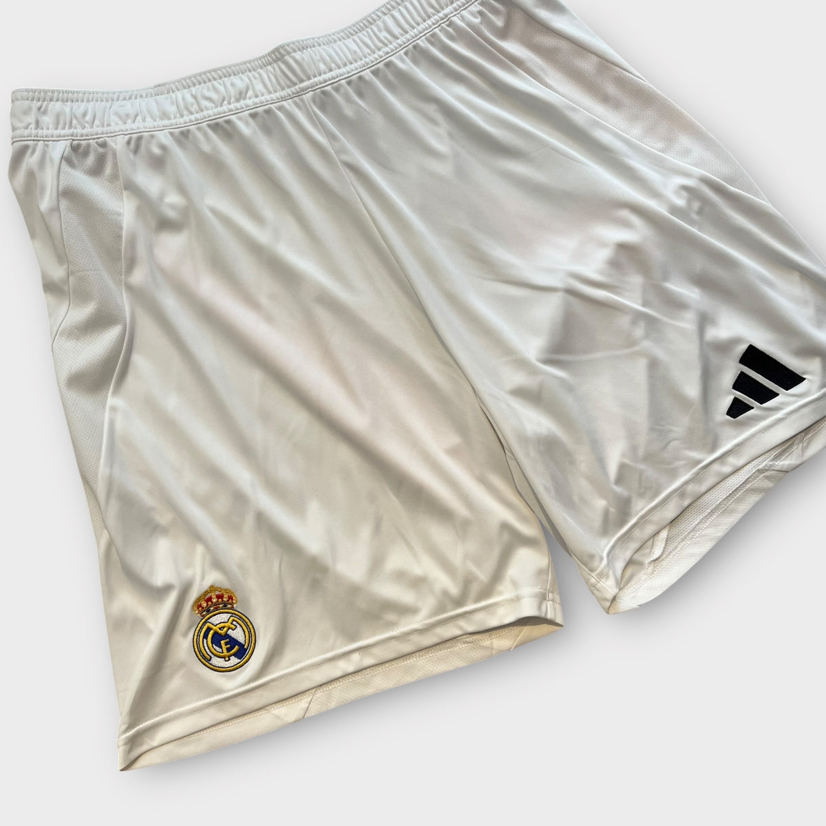 Maillot Adidas Real Madrid Echauffement 2024/25 - XL