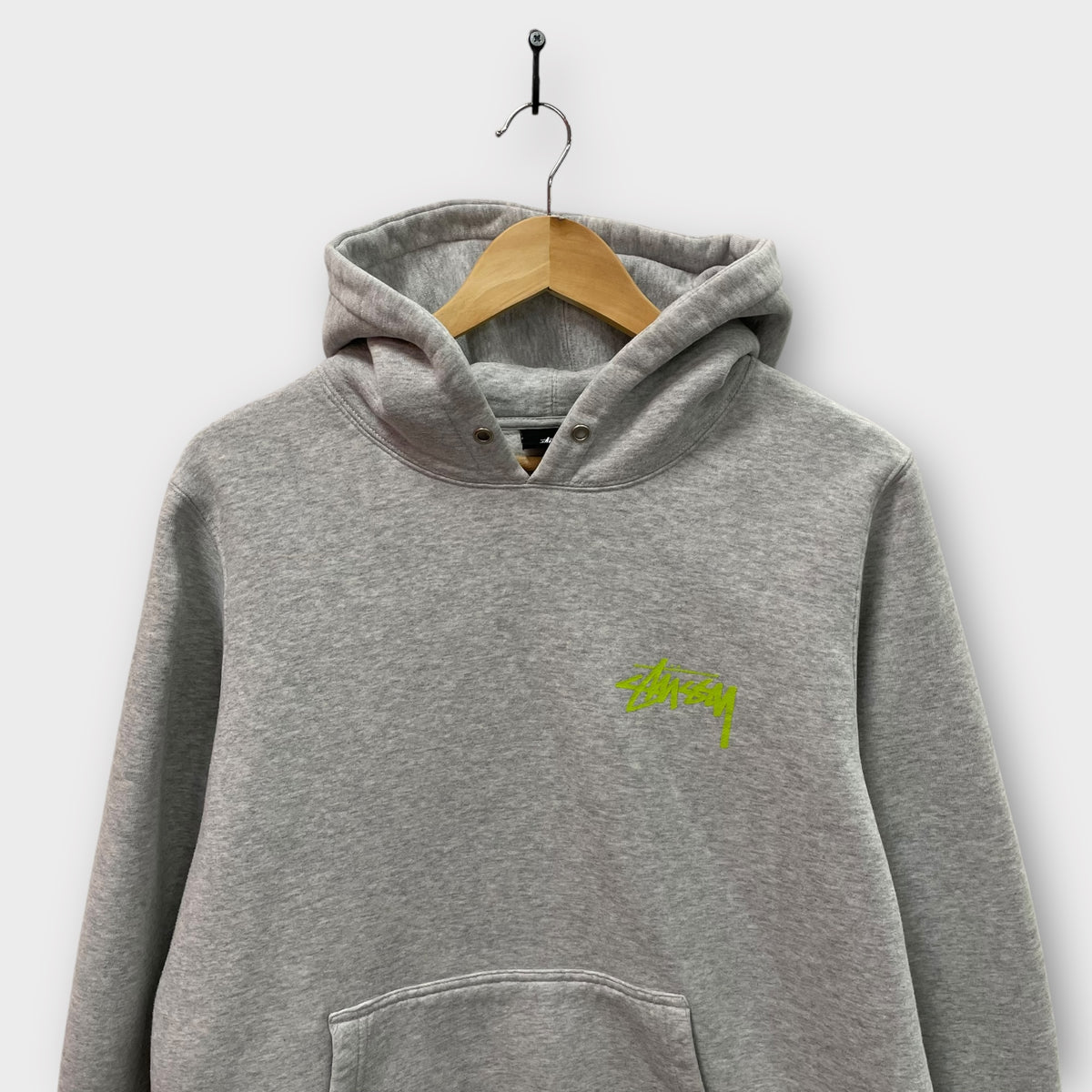 Hoodie Stussy gris classic logo vert - L