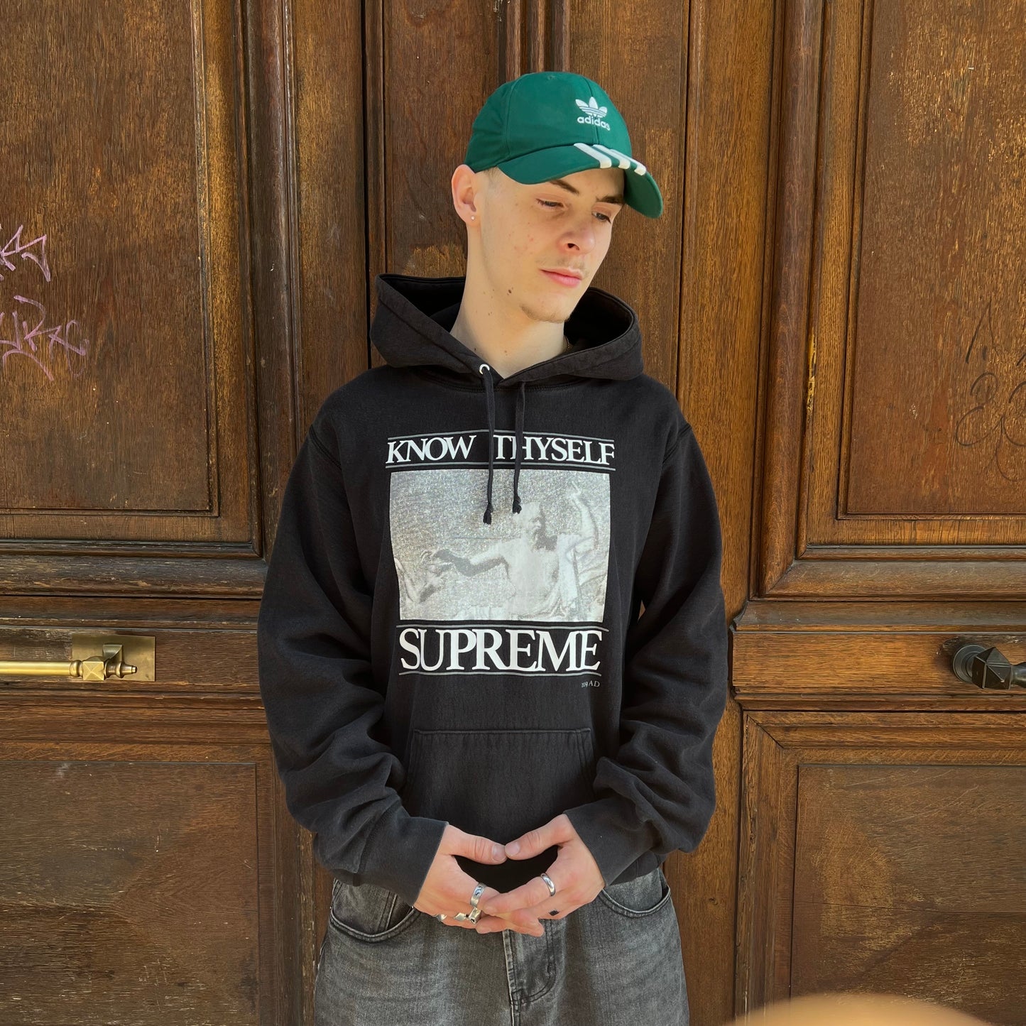 Supreme Hoodie Know Thyself noir - L (valeur 300€)