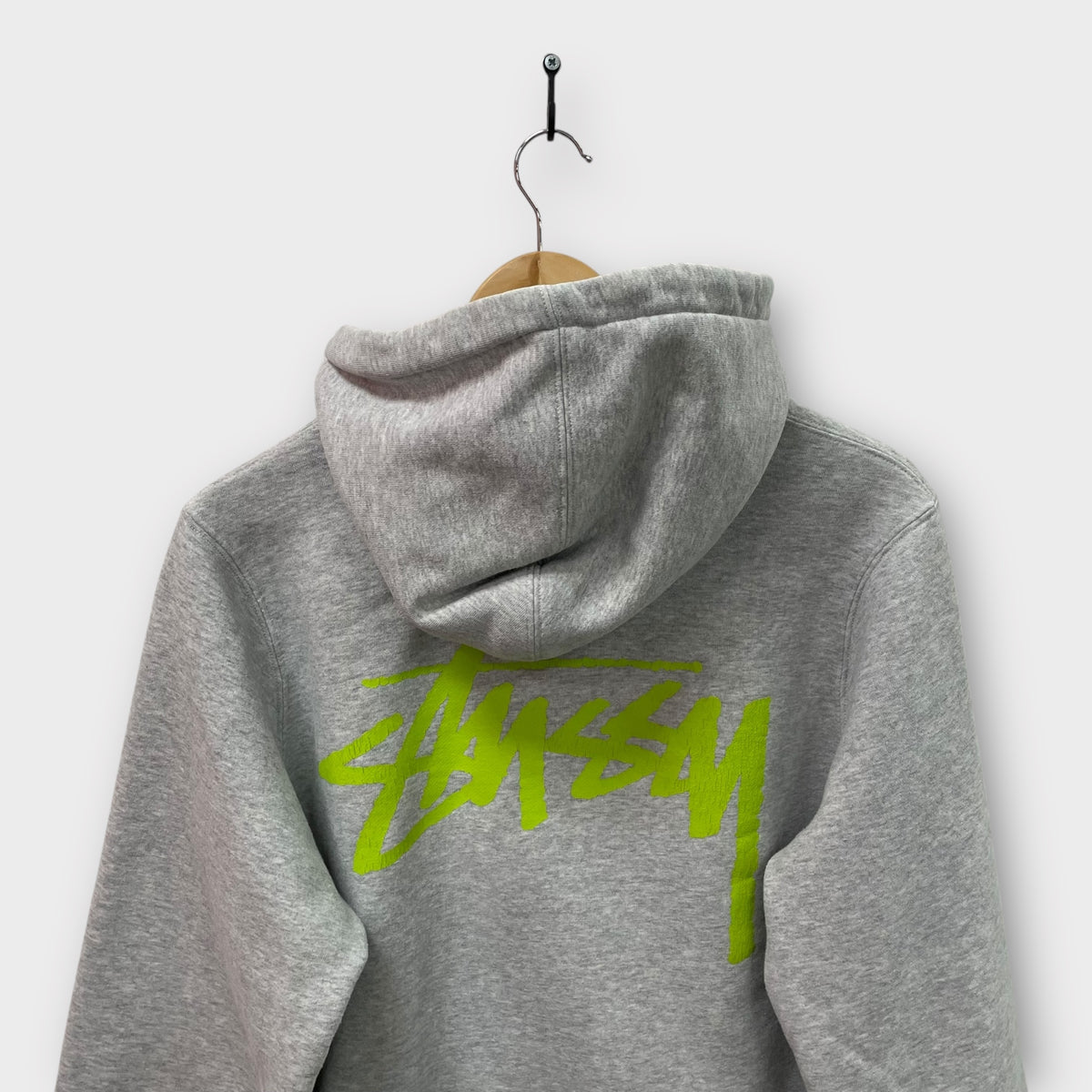 Hoodie Stussy gris classic logo vert - L