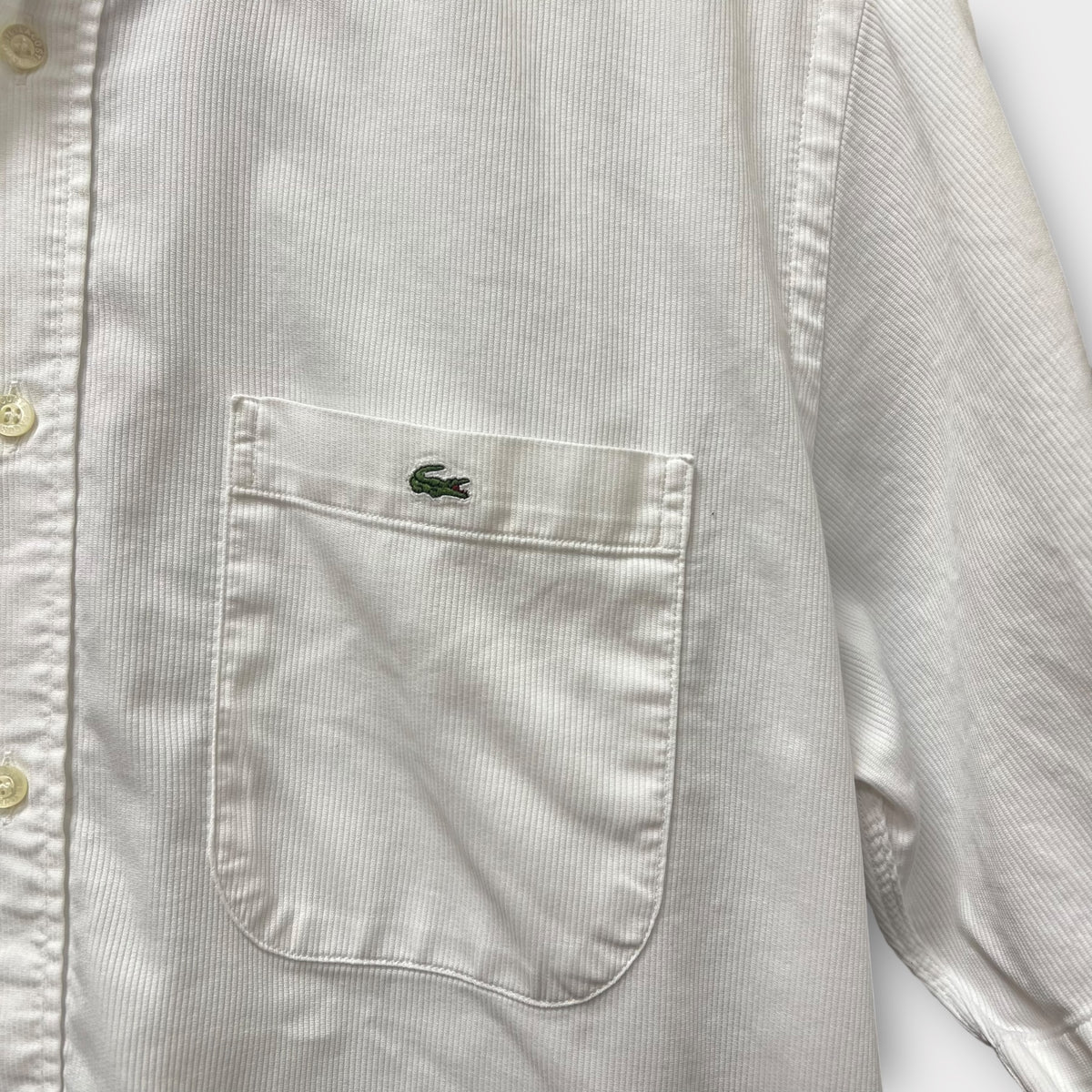Chemsie Lacoste blanche