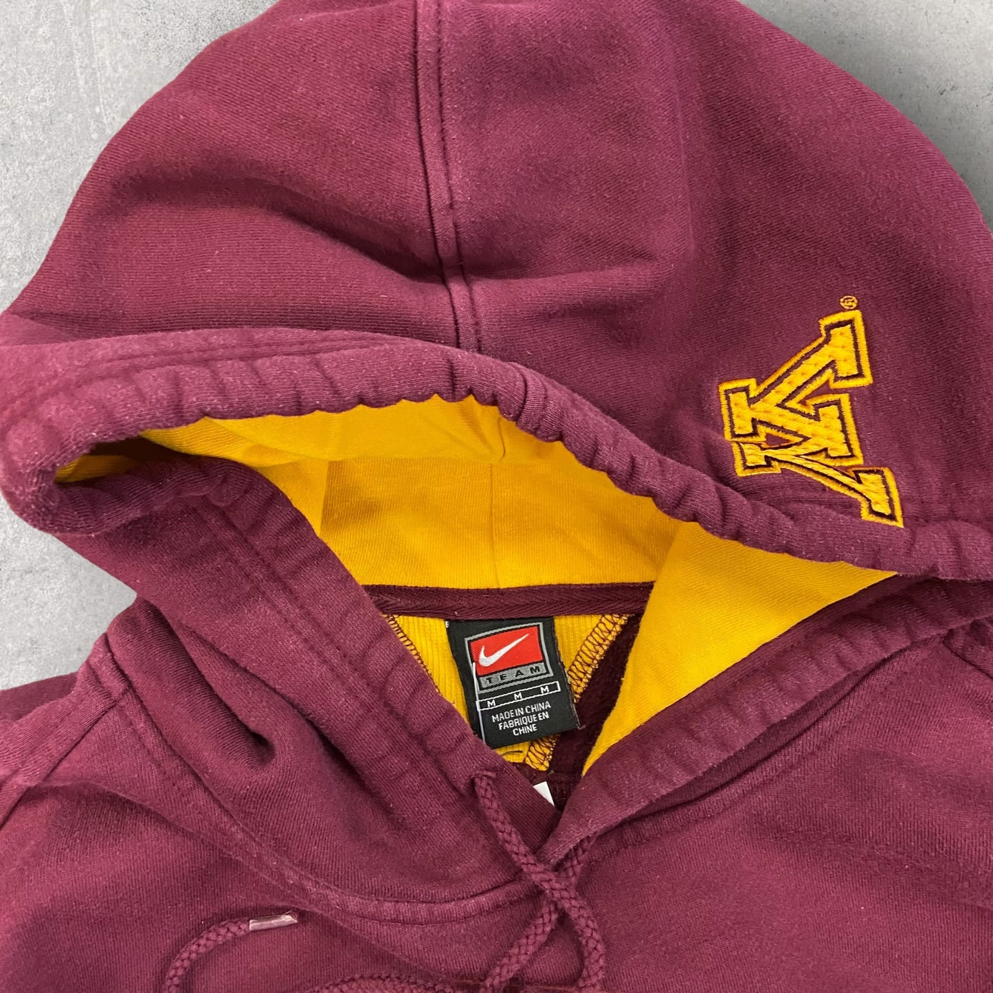 Nike vintage 90's Minnesota hoodie - M